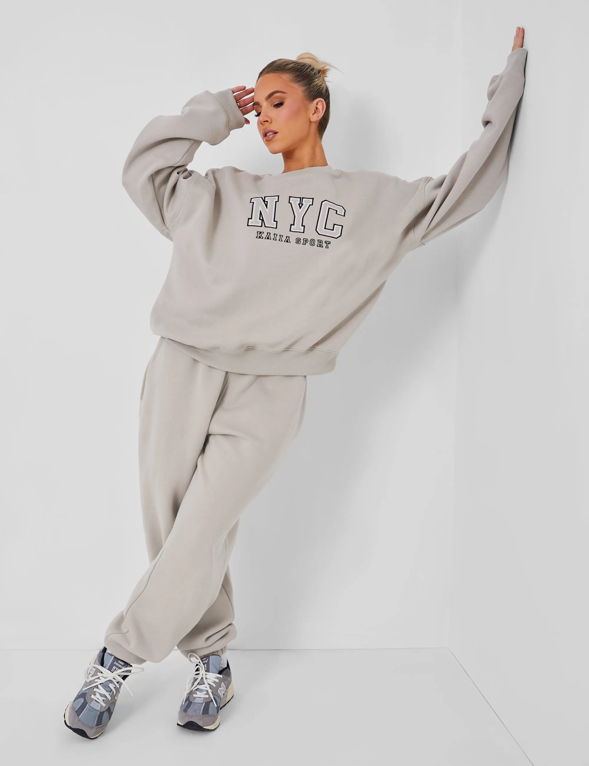 Kaiia Nyc Oversized Sweatshirt Stone